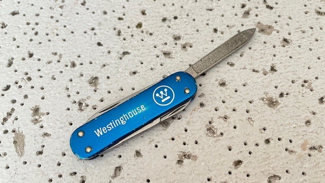 Vintage Victorinox Swiss Army Knife Westinghouse Classic SD Alox Blue Multi Tool