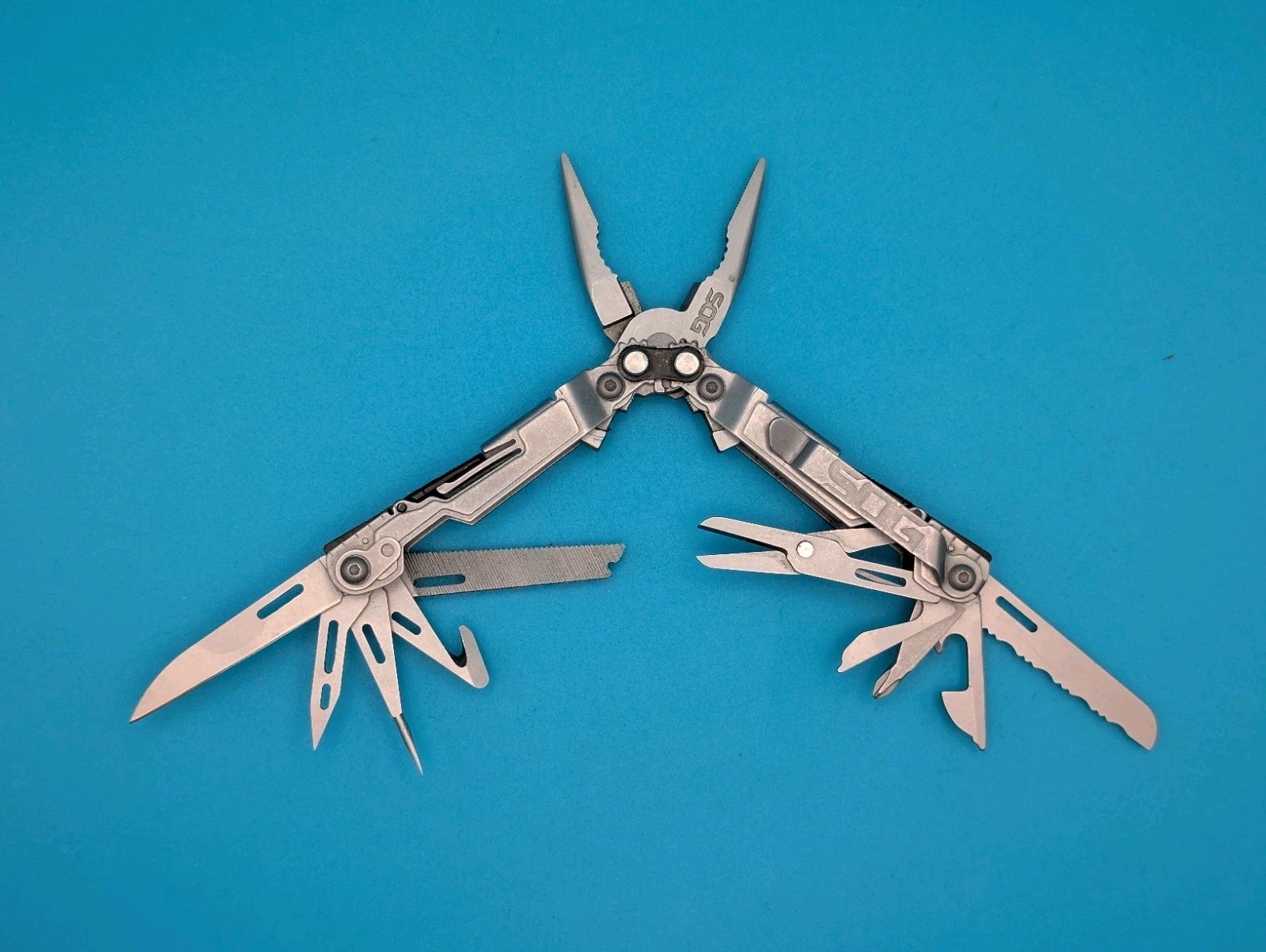 SOG PowerPint Tool Compact Lightweight Silver Multi-Tool!