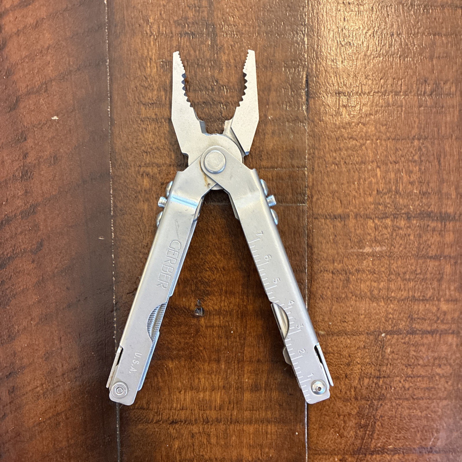 Gerber USA MP600 Blunt Nose Multitool Pliers Knife Saw Vintage – Very Clean!