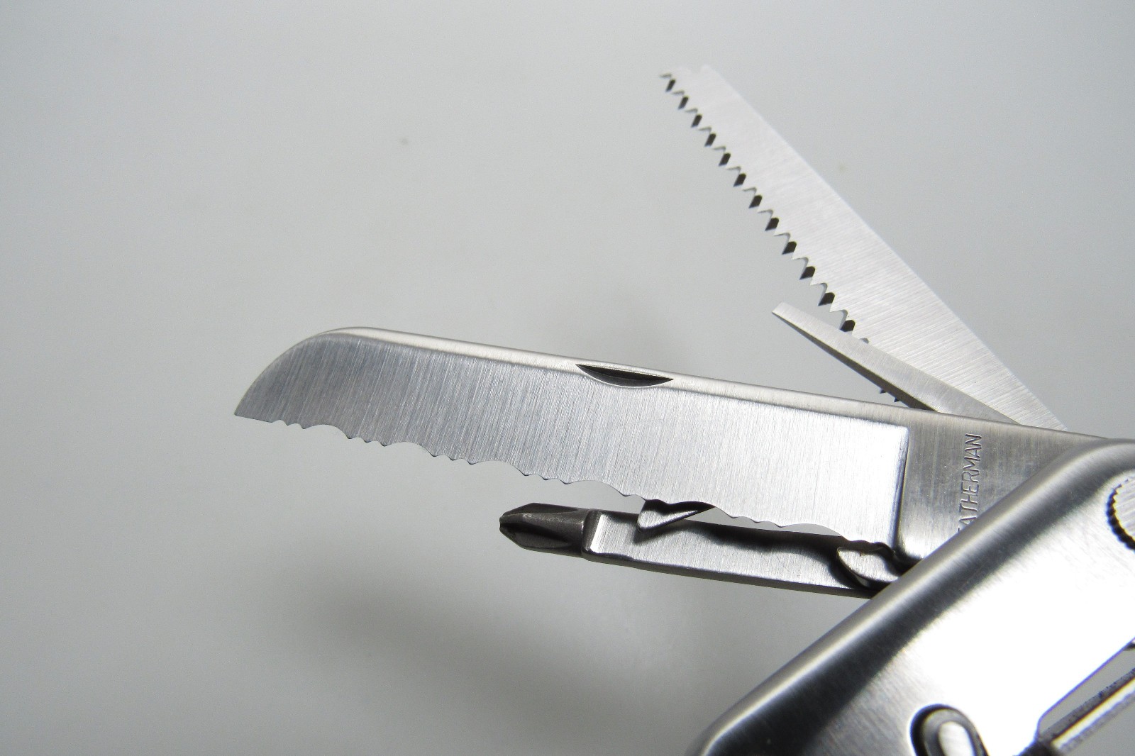 Leatherman Super Tool 200 Retired Collectable w/Nylon Case – Never Used – RARE!