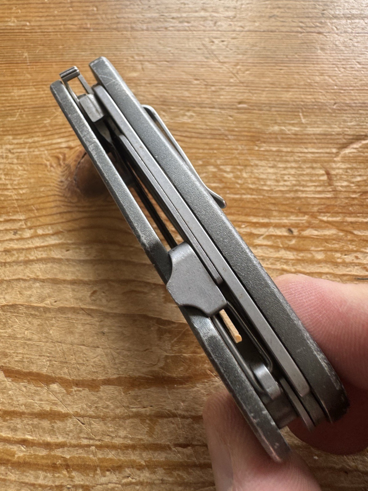 Leatherman c308 Retired Knife Multitool – Heavy Use