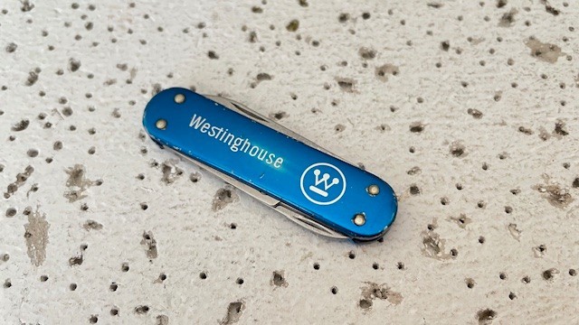 Vintage Victorinox Swiss Army Knife Westinghouse Classic SD Alox Blue Multi Tool