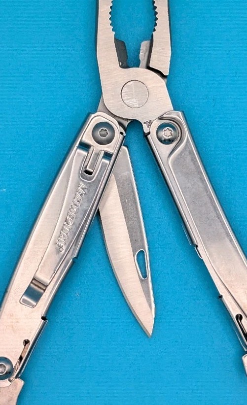 Leatherman Rev 3.8″ Multi-Tool, Stainless!