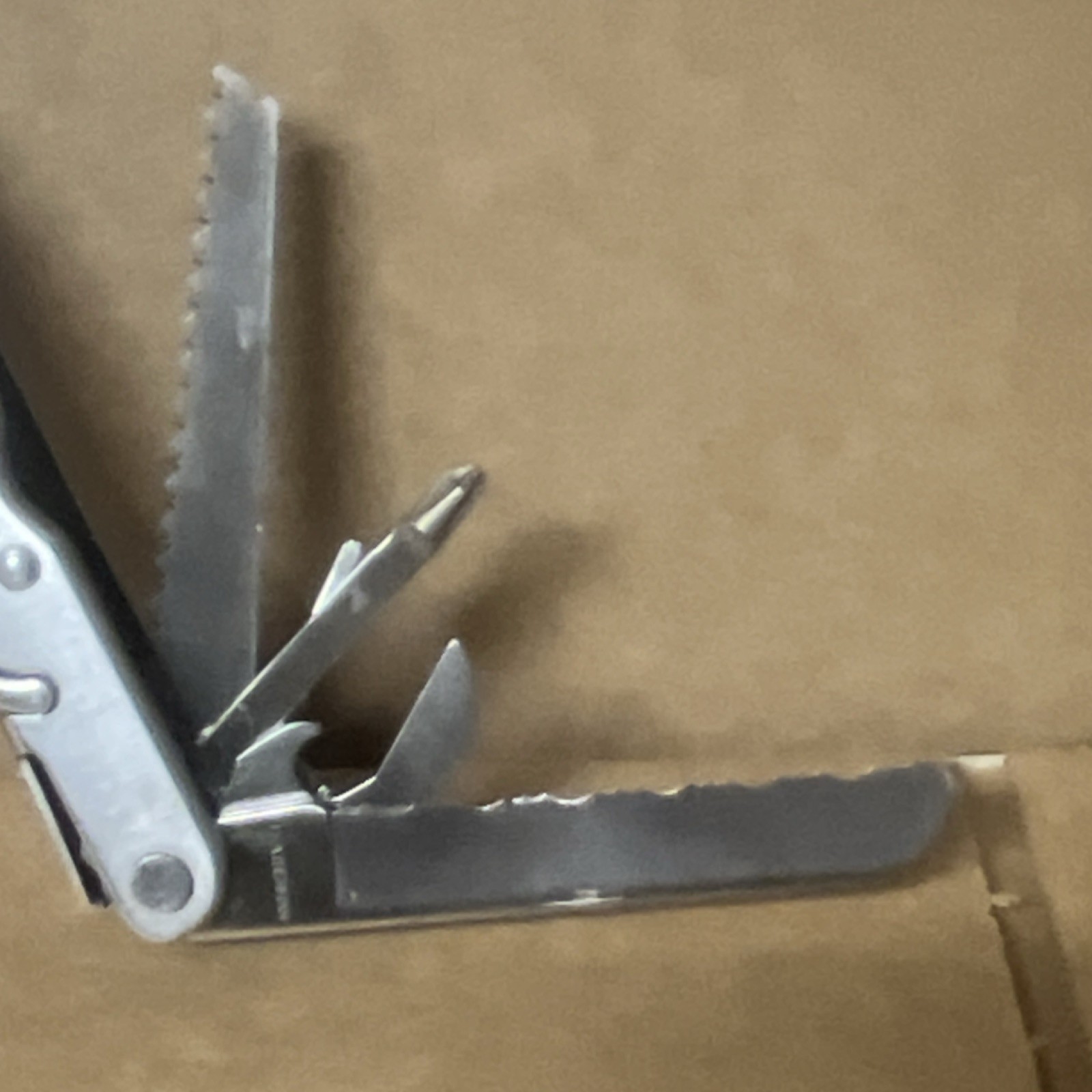 Leatherman Super Tool 200 Stainless Steel Multi-Tool Knife Plier Silver