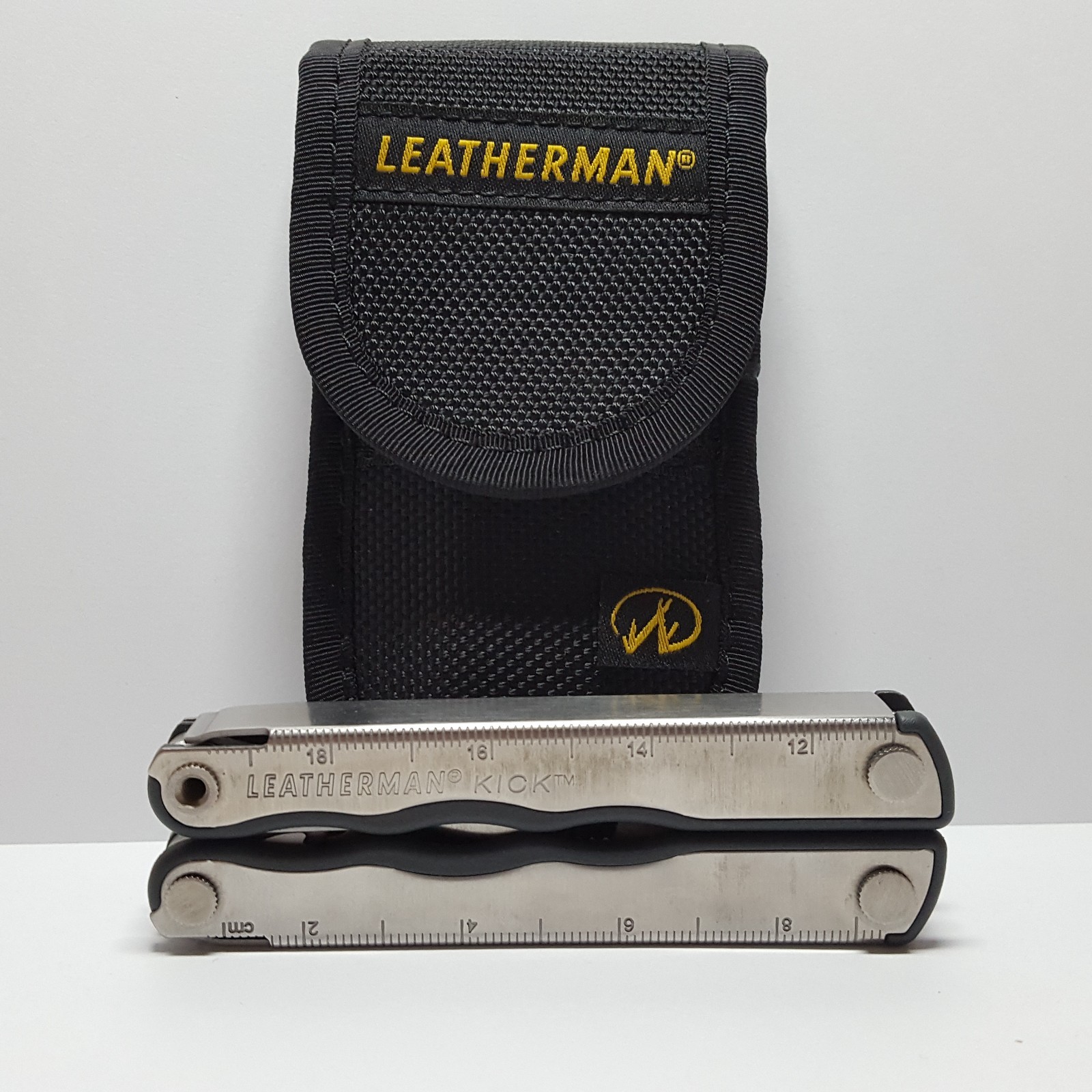 0808 Date Code LEATHERMAN KICK Stainless Steel EDC Multi-Tool & Nylon Sheath