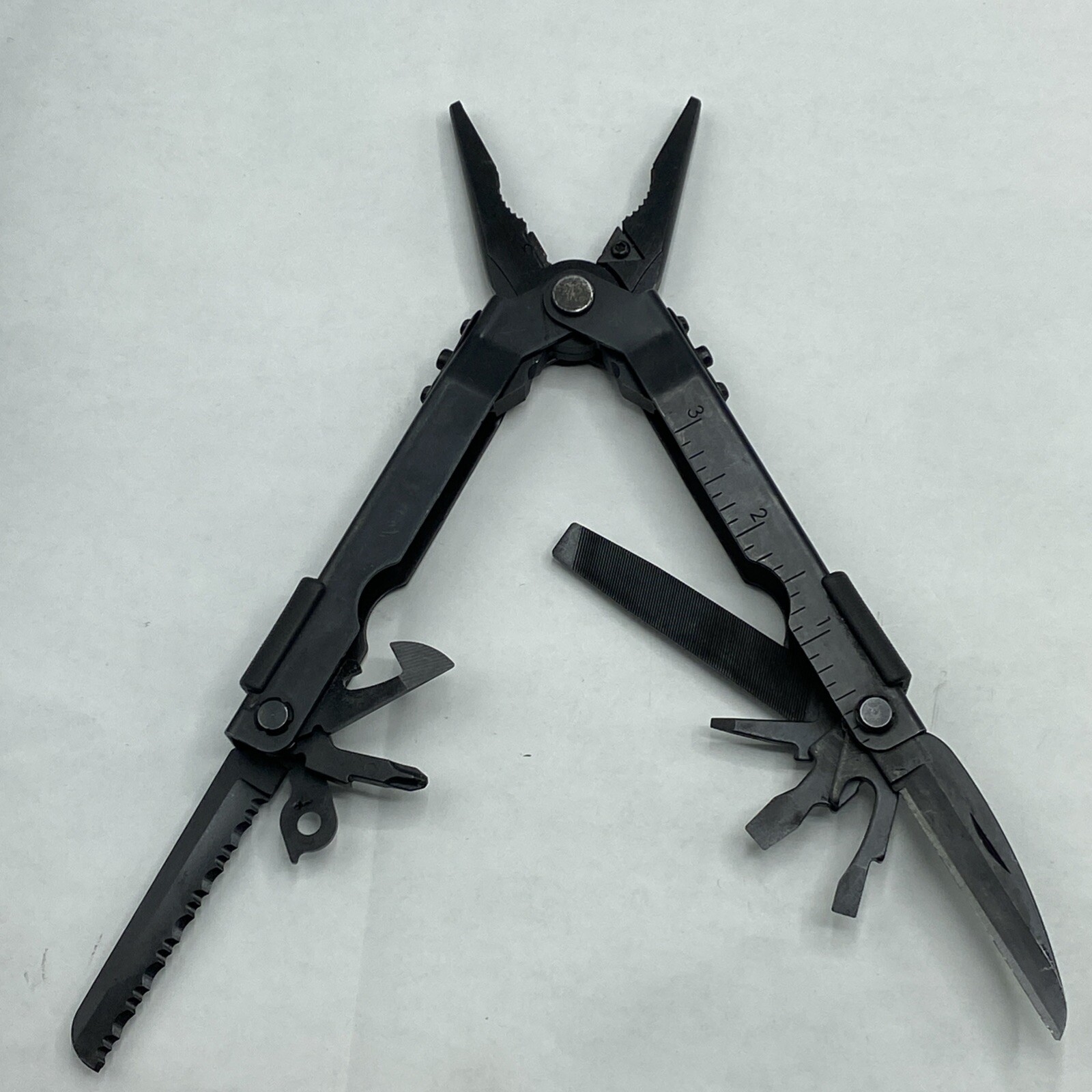 Gerber MP 600, Carbide Cutters, Needlenose – Black