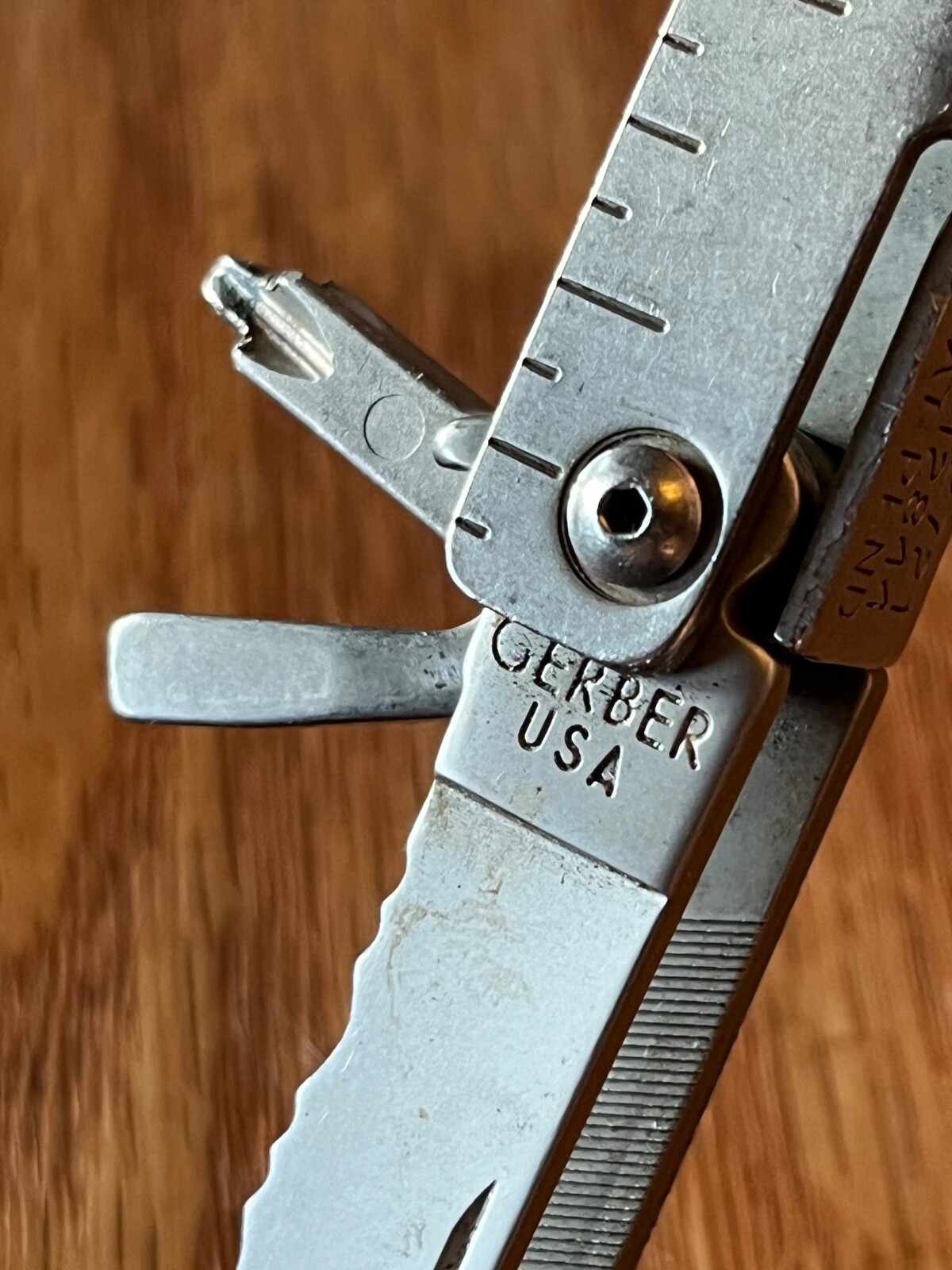 Super rare Gerber multi plier pocket tool kit sheath with blunt nose MP400