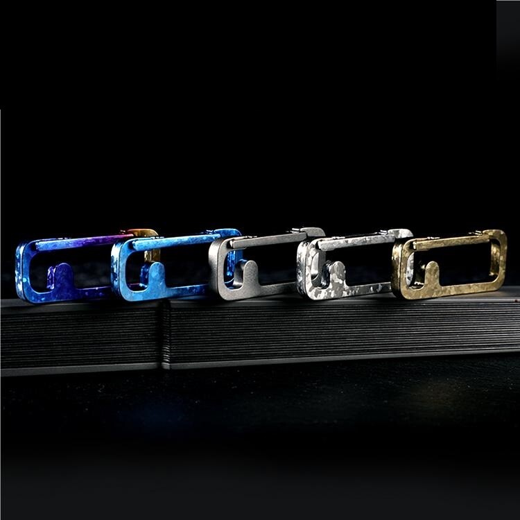 1PC EDC Titanium Carabiner Keychain Clip Car Key Chain Key Ring Holder Organizer