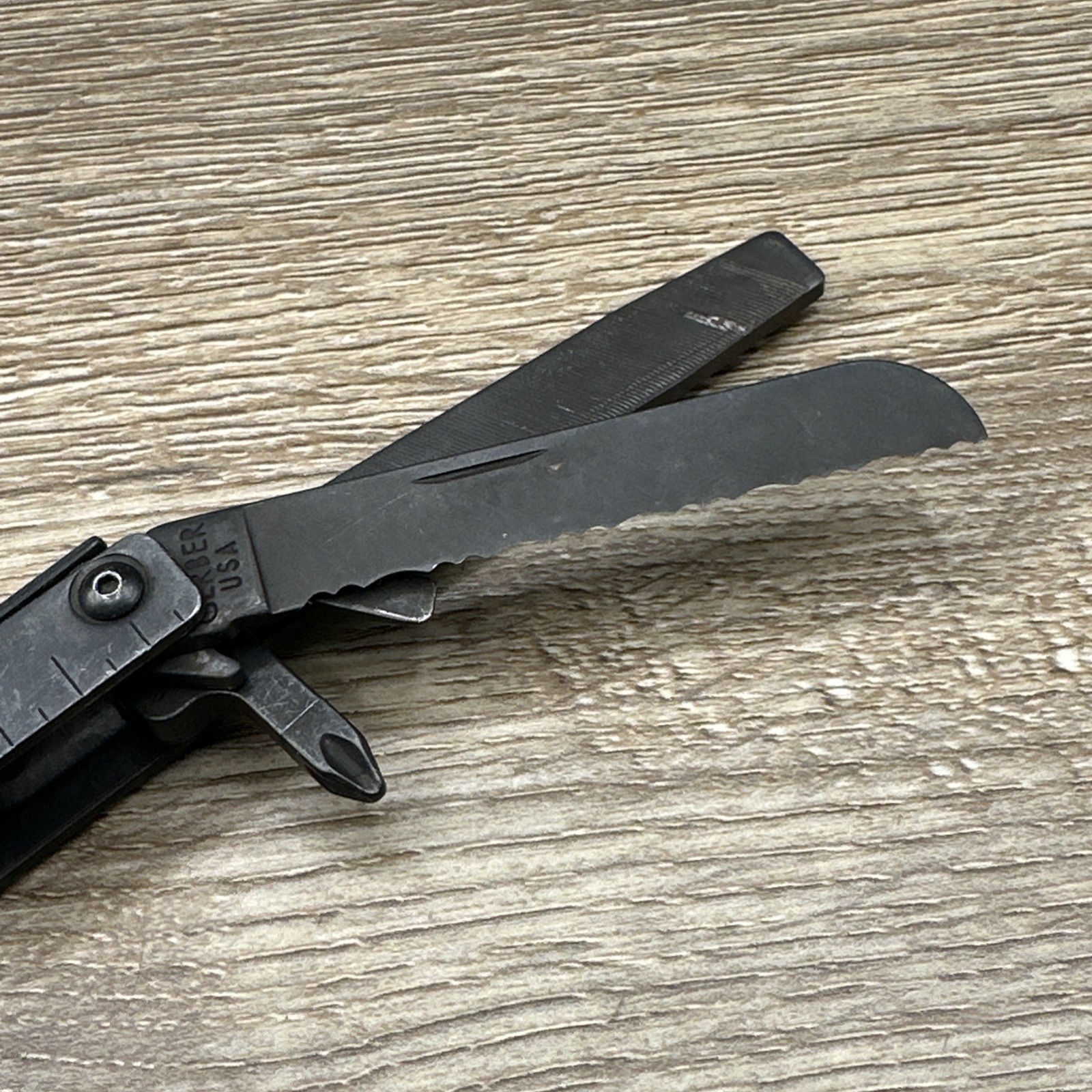 Gerber Diesel Multi-Plier Multi-Tool – Black Blunt Nose Pliers Tool