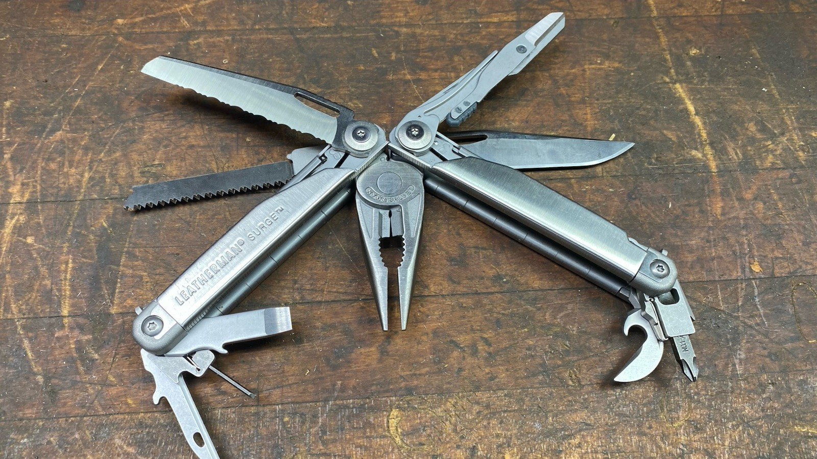 Leatherman Surge Multi-Tool With Sheath EZE Lap Stick & LED Mag Lite, Nice Shape