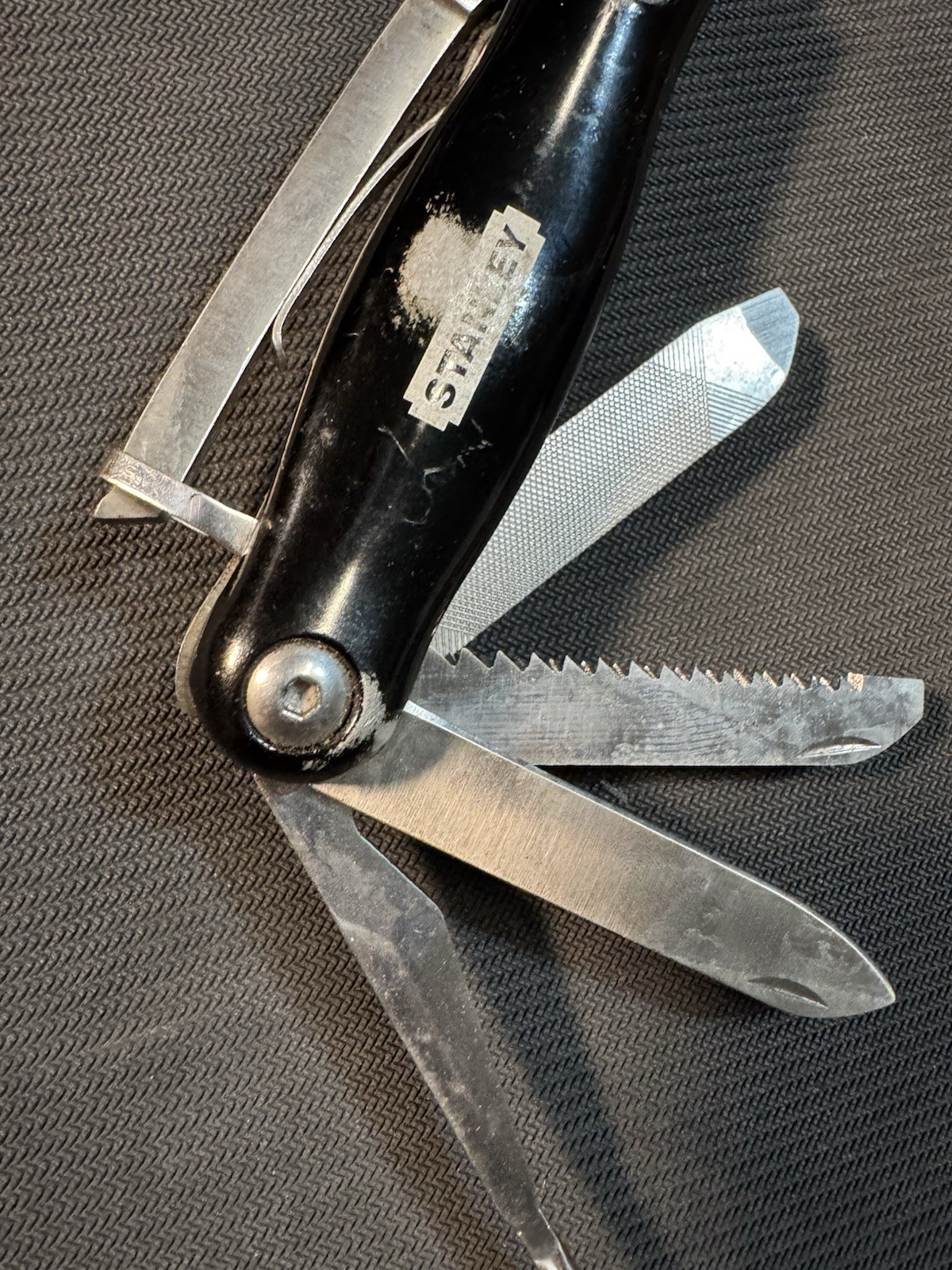 Stanley 11-in-1 Hammer Multi-Tool – Hammer – Screwdriver – Pliers – Saw Used