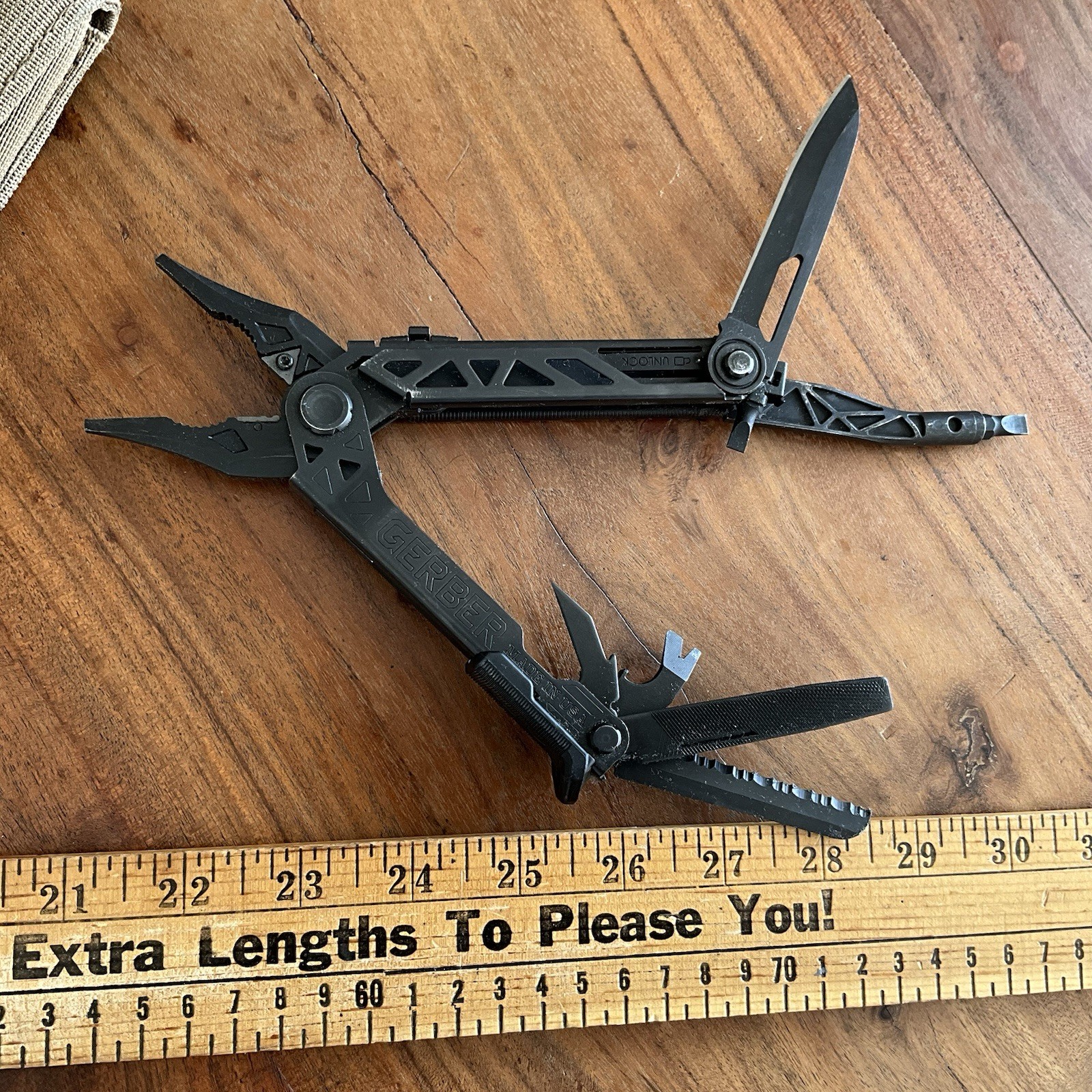 GERBER–CENTER DRIVE–MULTI PLIER–w/ BITS–GERBER CASE-MILITARY–EDC SURVIVAL