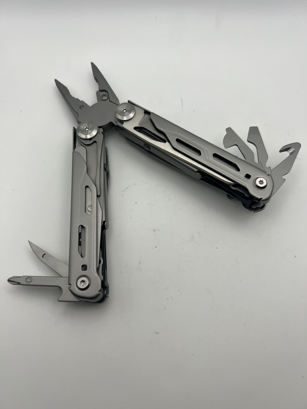 Multitool Stainless Steel Pliers Knife Saw File Screwdrivers With Sheath Camping