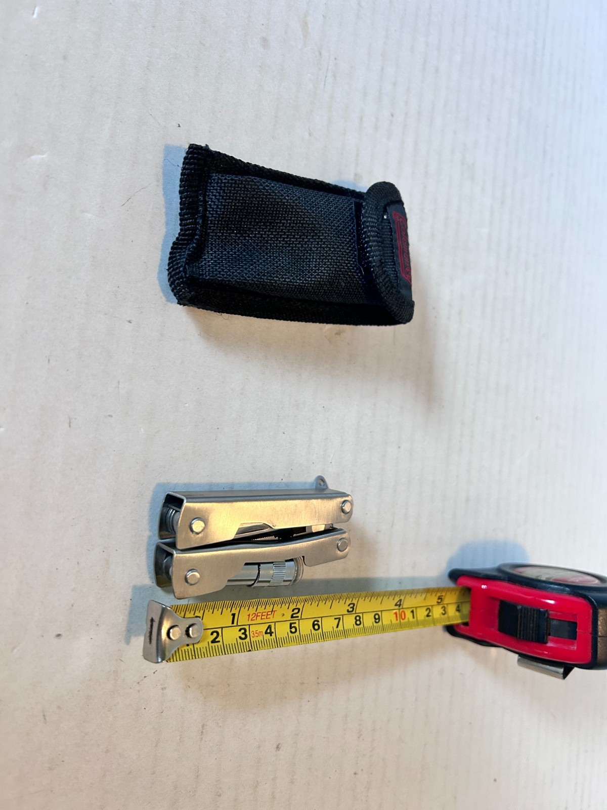 Multi Use Pocket Tool with case & Light