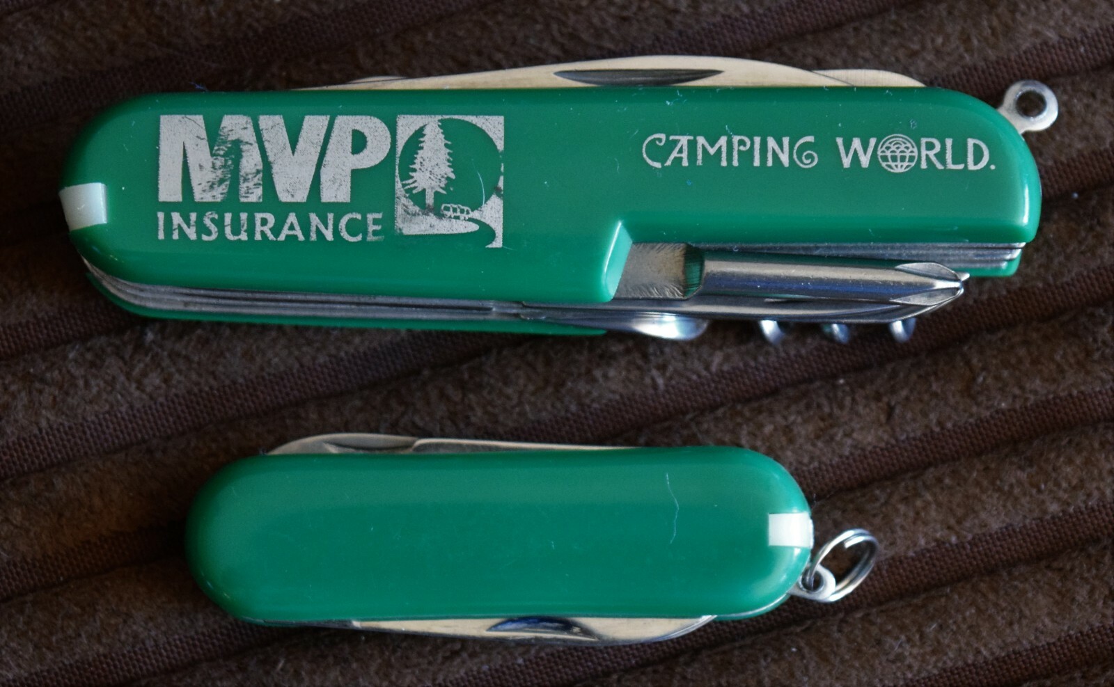 POCKET KNIVES