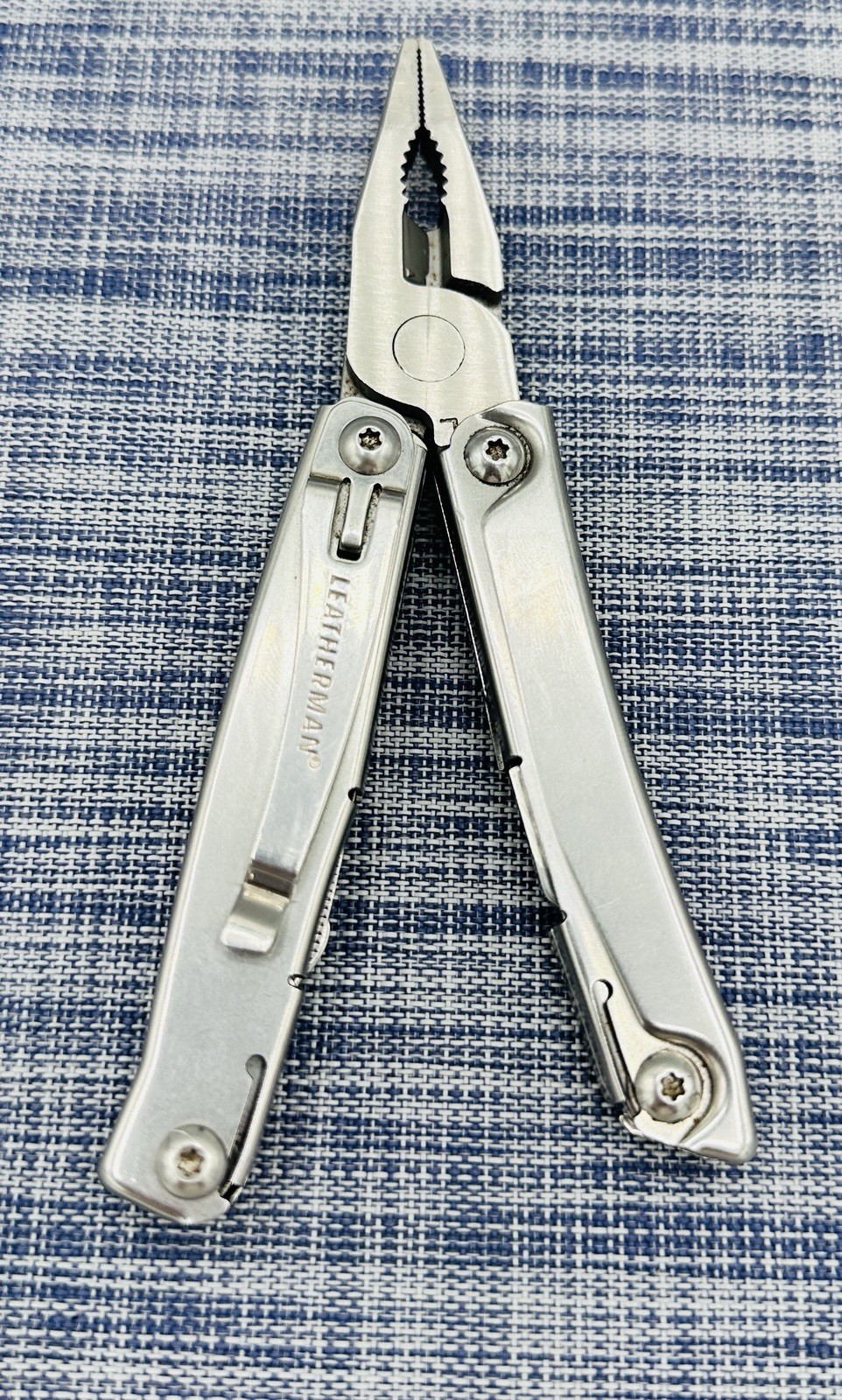 Leatherman Rev Multi Tool Knife Pliers Screwdrivers Blade – Good Condition