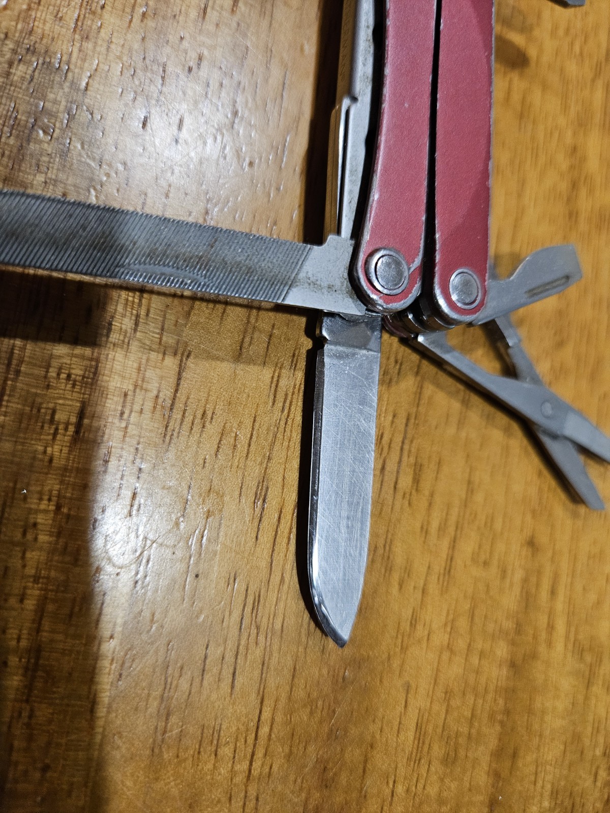Leatherman Squirt PS4 Red Keychain Multi Tool Pliers Pocket Knife