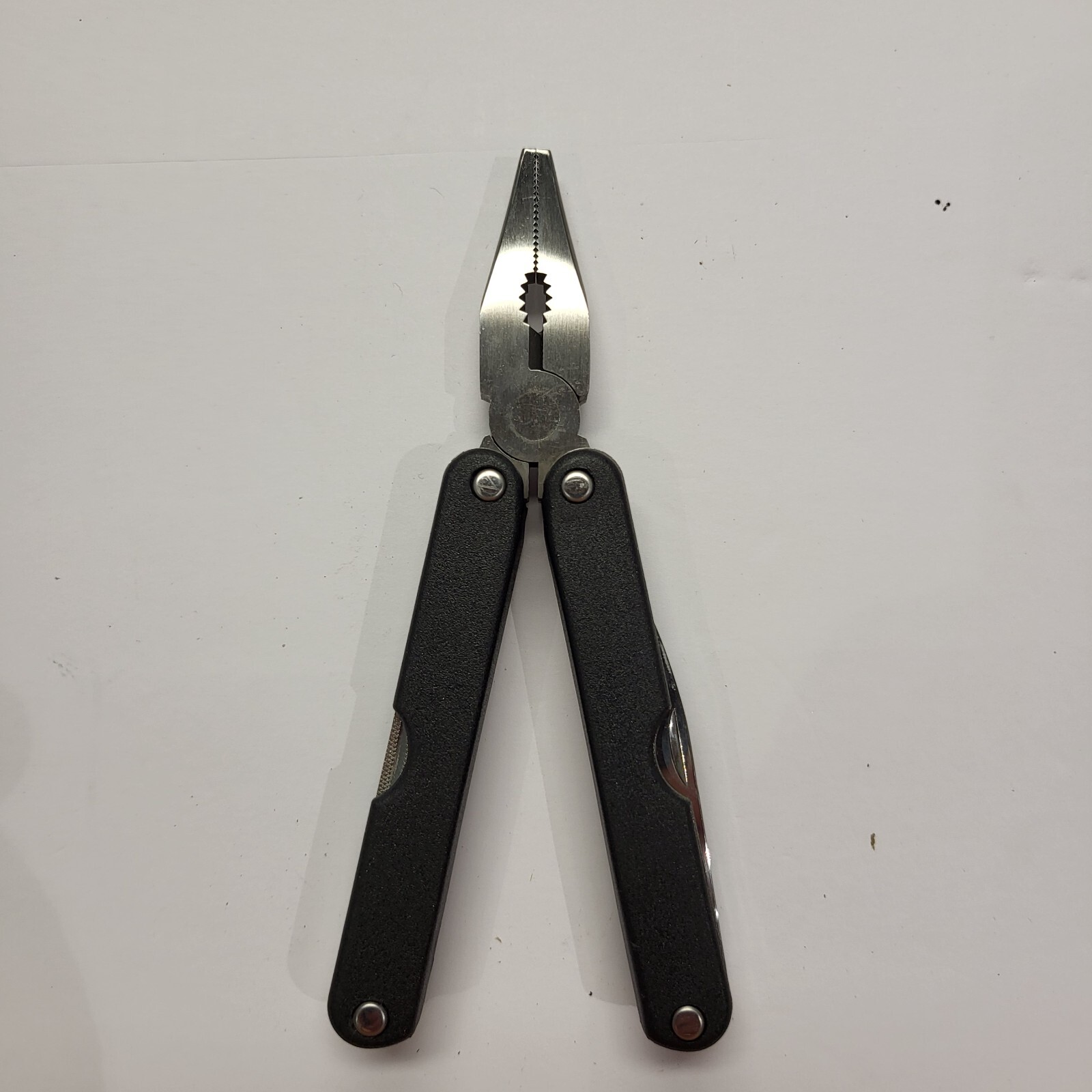 Mountain Quest Multitool w/ case Pliers Knife File Screwdriver Bottle Opener +