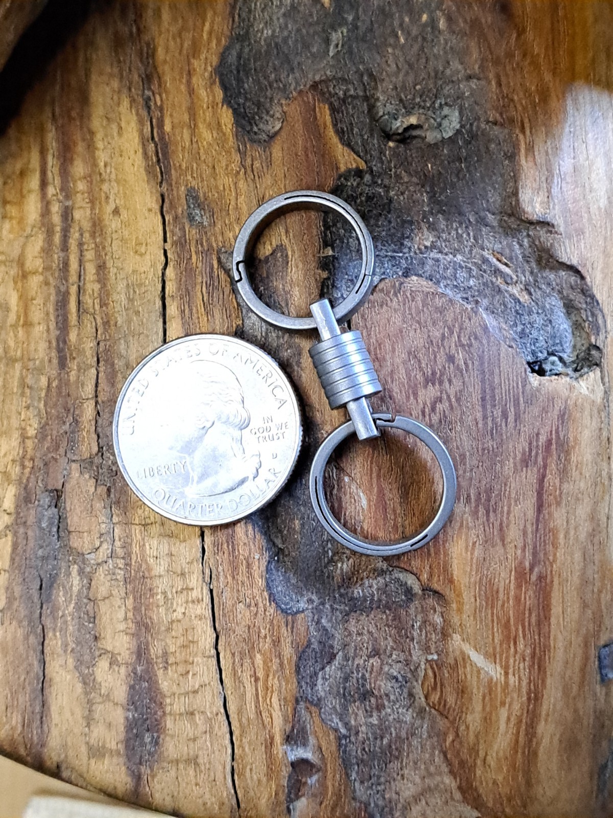 Pro Mini Series Titanium Swivel With 17.5mm Titanium Quicksnap Keyrings