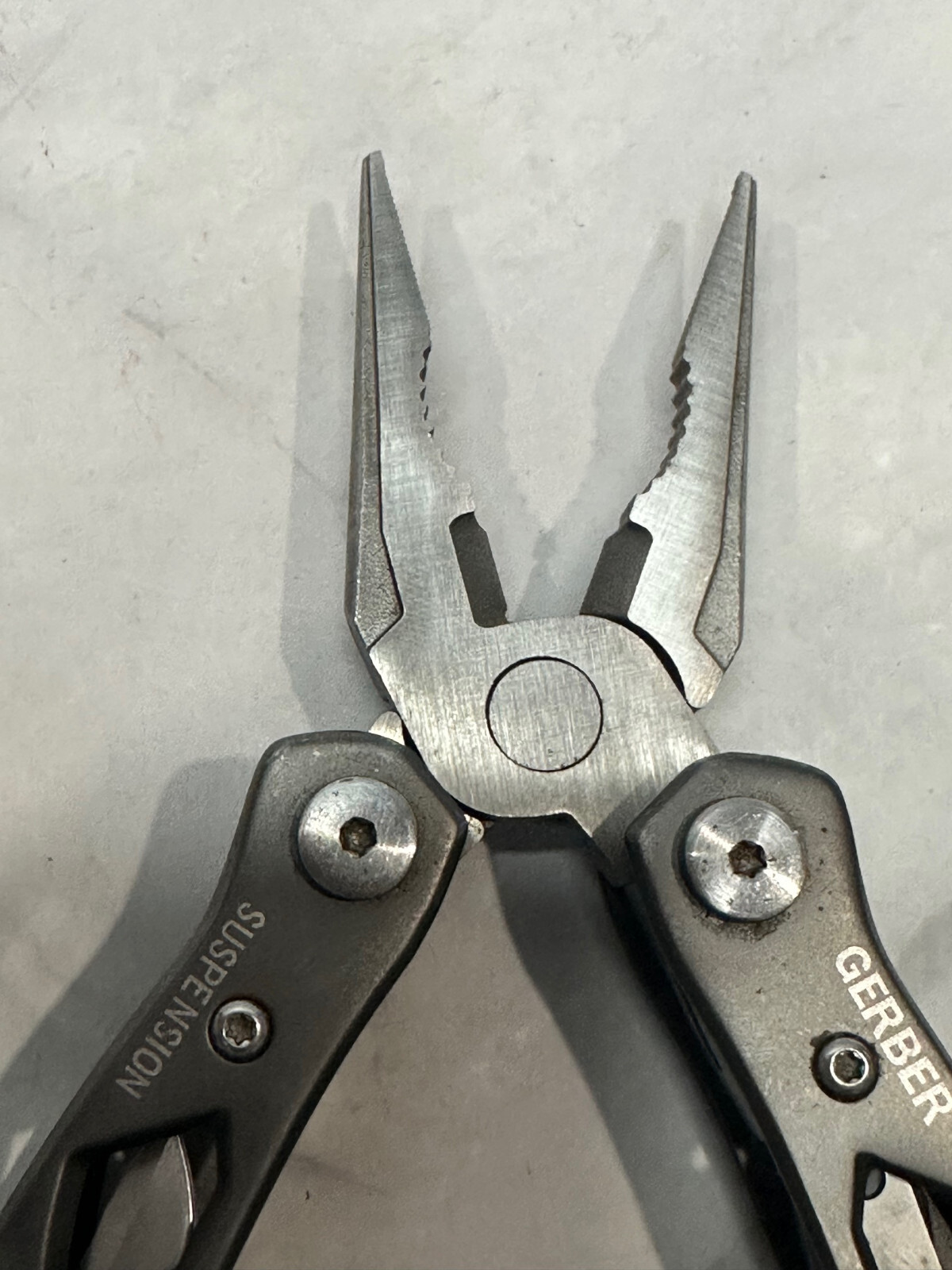 Gerber Suspension MultiTool Knife Plier Saw Scissor Screwdriver 22-01471