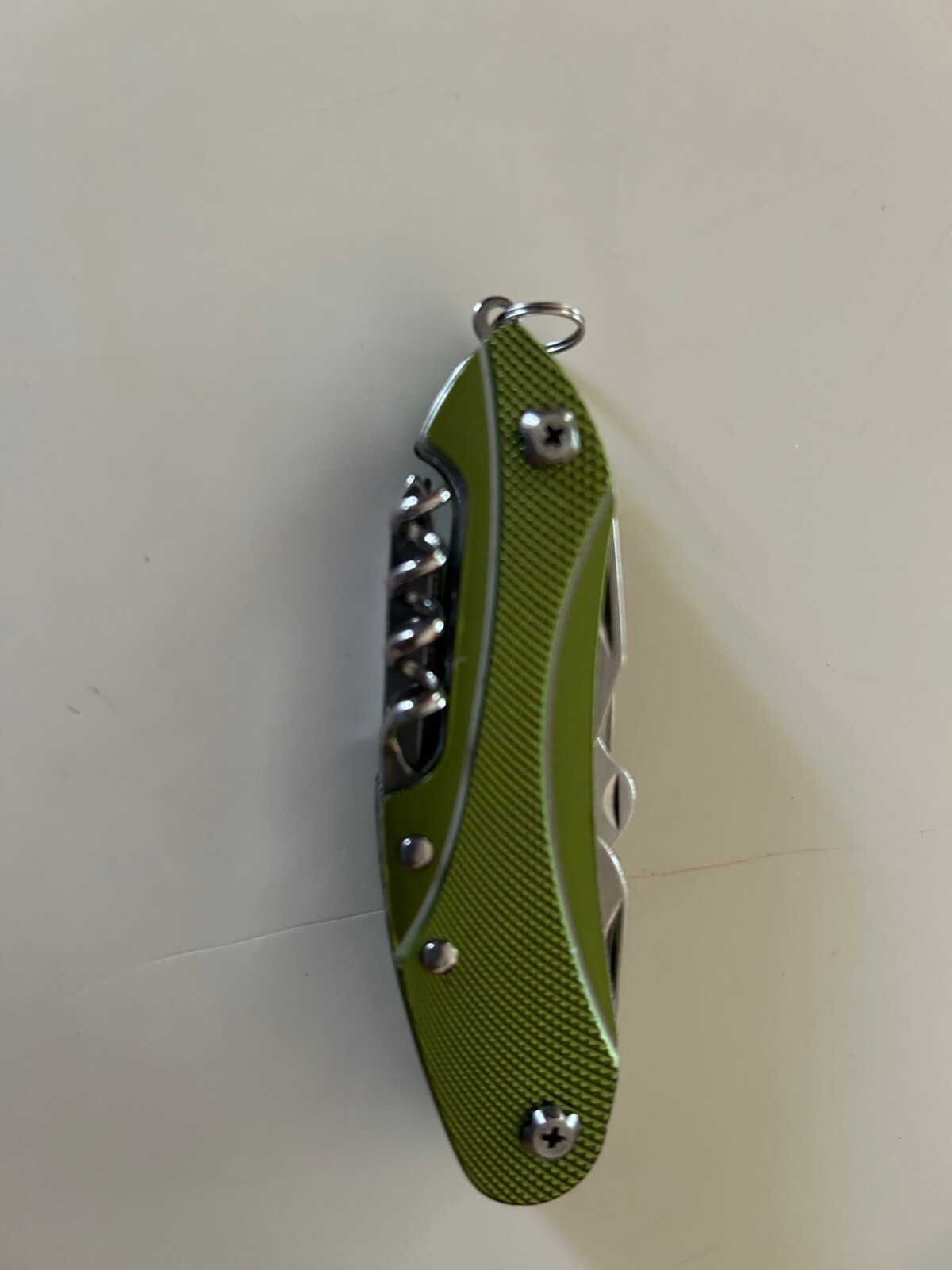 Columbia Deluxe Multi-Tool Pocket Knife Green H48