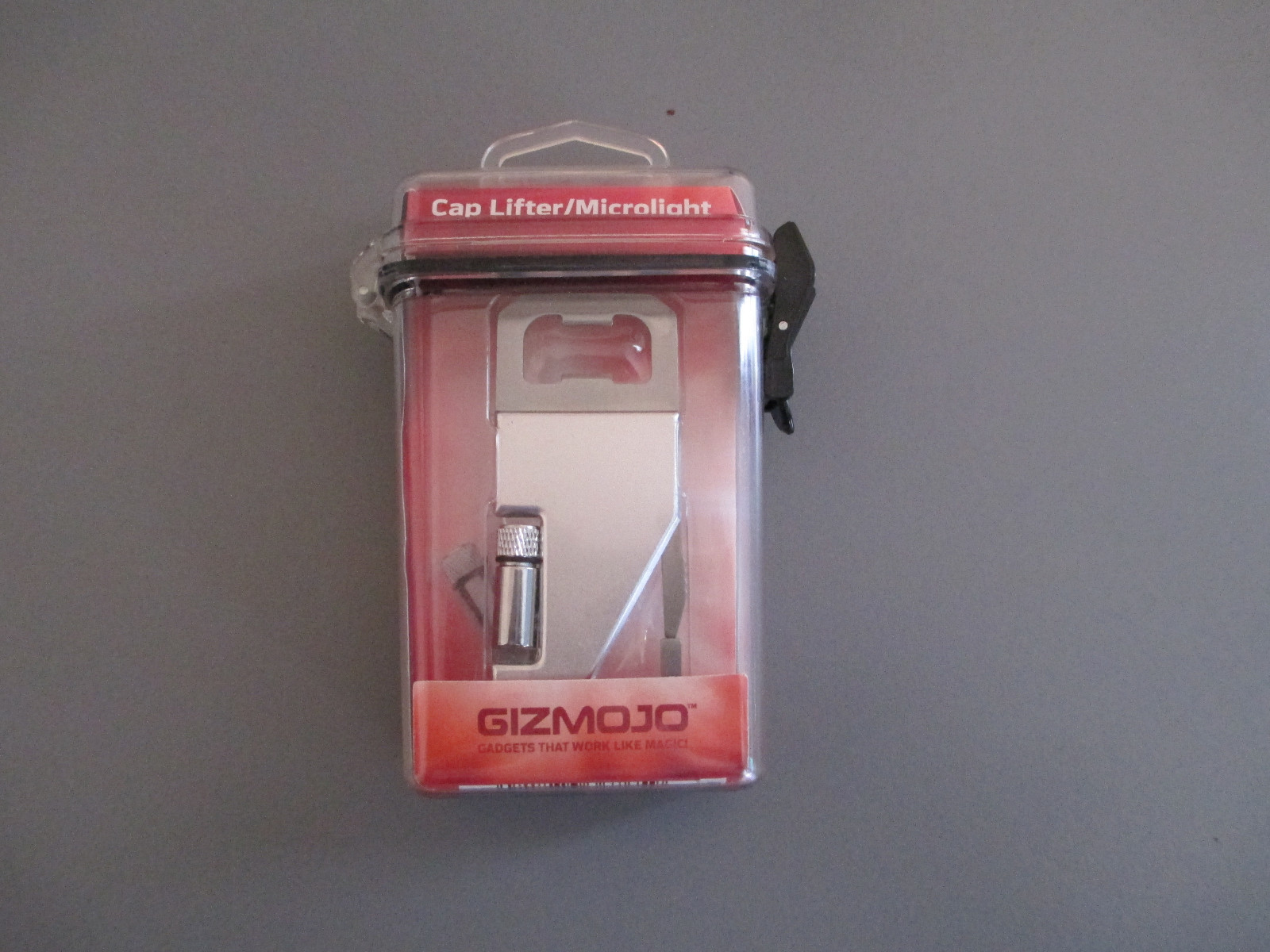 Gizmojo Cap Lifter / Microlight – The “Always Ready” Bottle Opener & Light