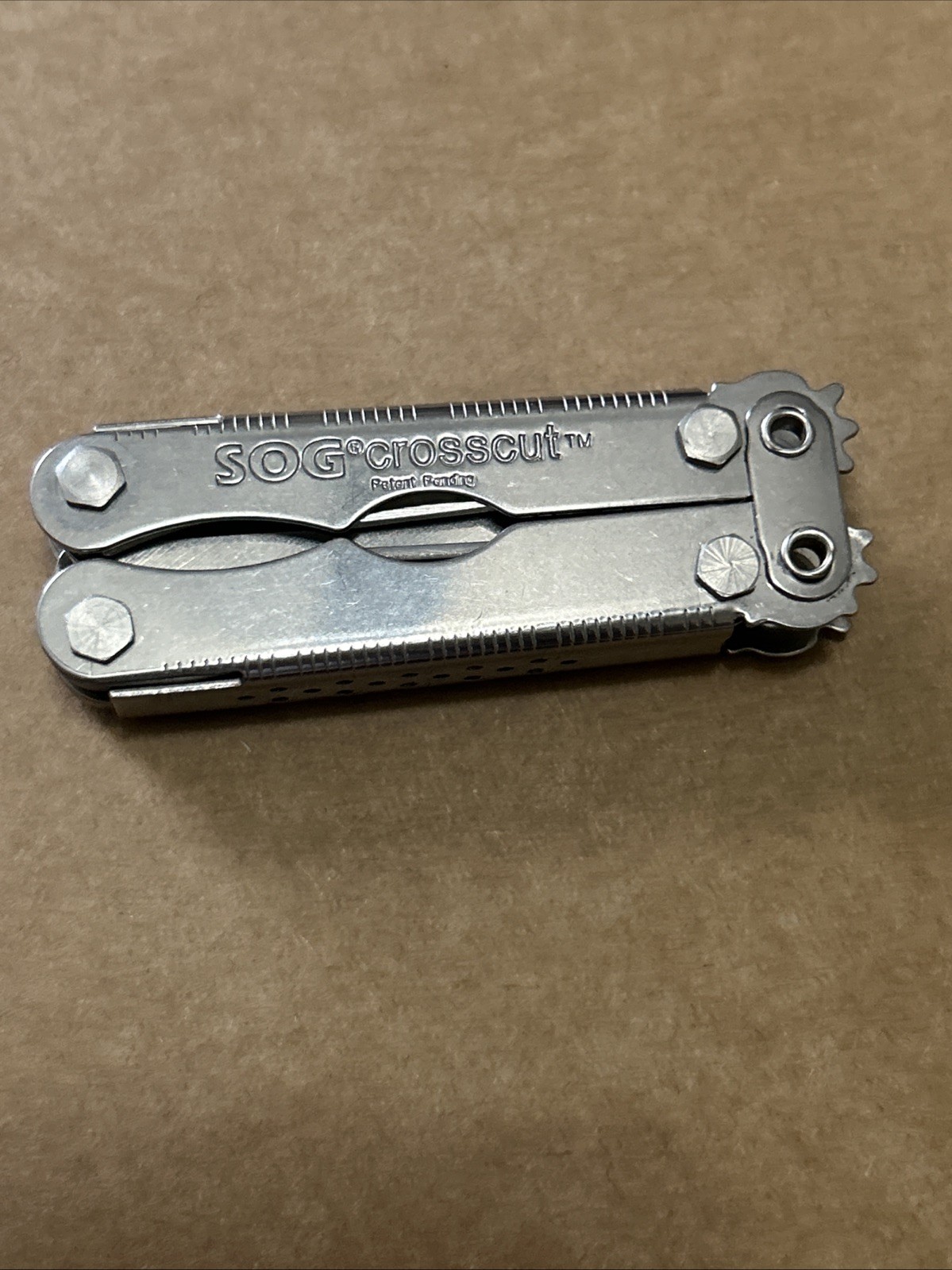 SOG Crosscut Multi Tool Scissors Knife File Tweezer