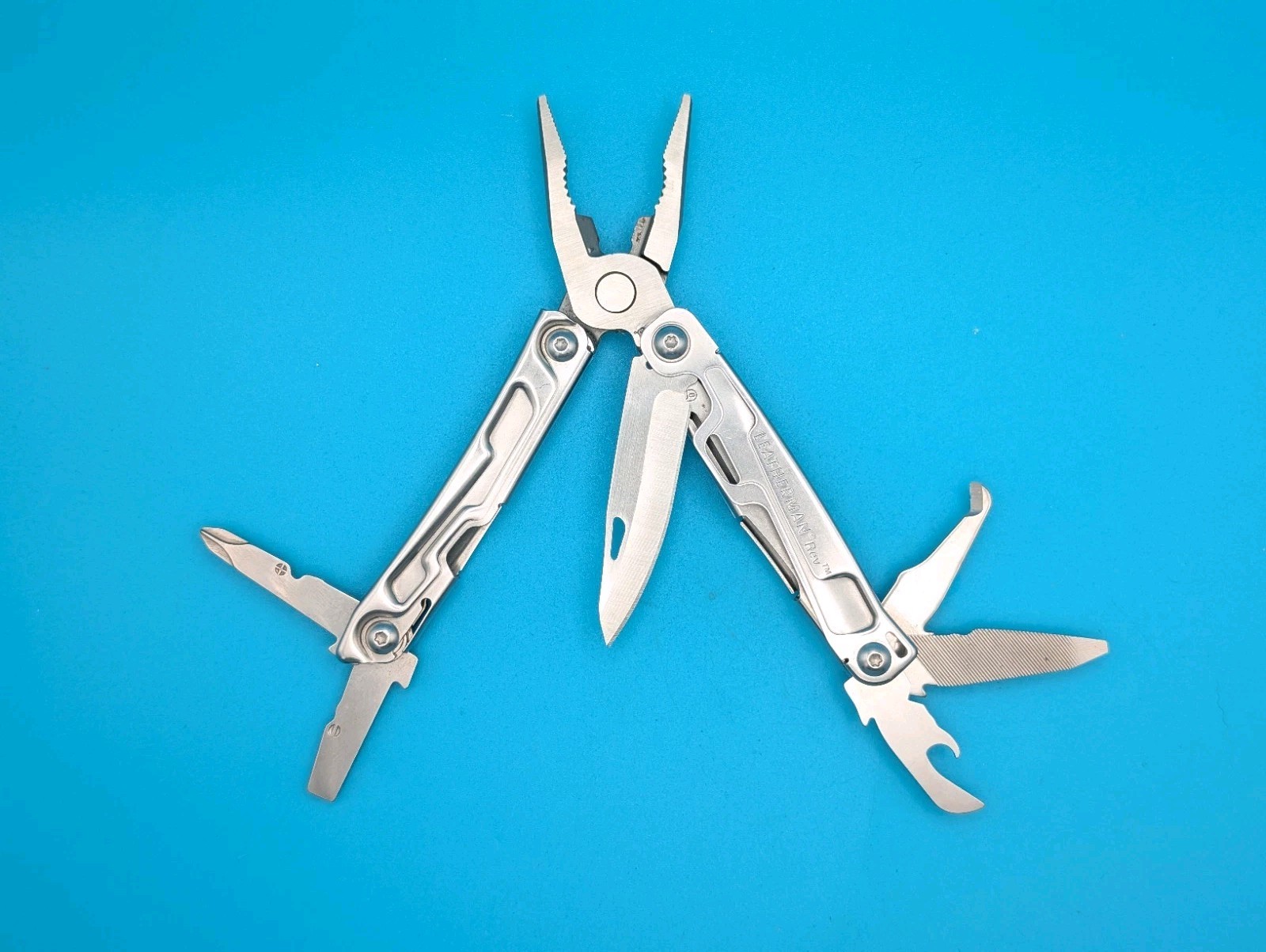 Leatherman Rev 3.8″ Multi-Tool, Stainless!