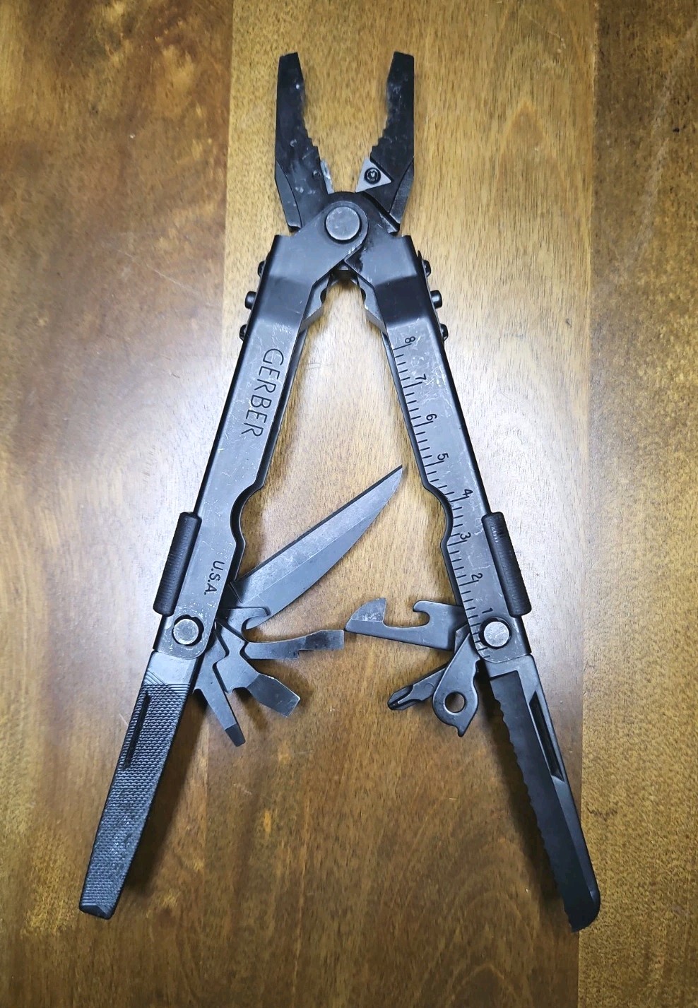 Gerber MP600 Multi-Tool, Blunt Nose Pliers, Carbide Cutters, Black Military EDC