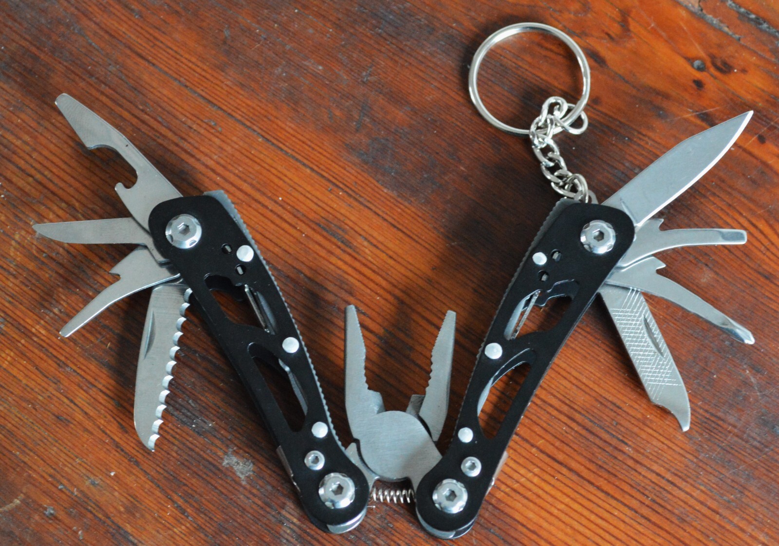 Mini Pliers Multitool with Case New
