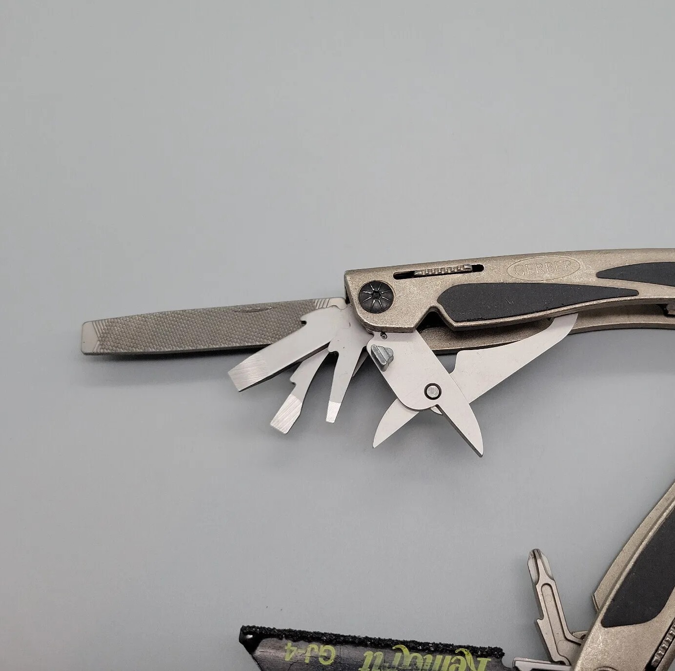 GERBER 800 LEGEND MULTI TOOL MULTI-PLIER: CARBIDE CUTTERS PLIERS KNIFE REMGRIT