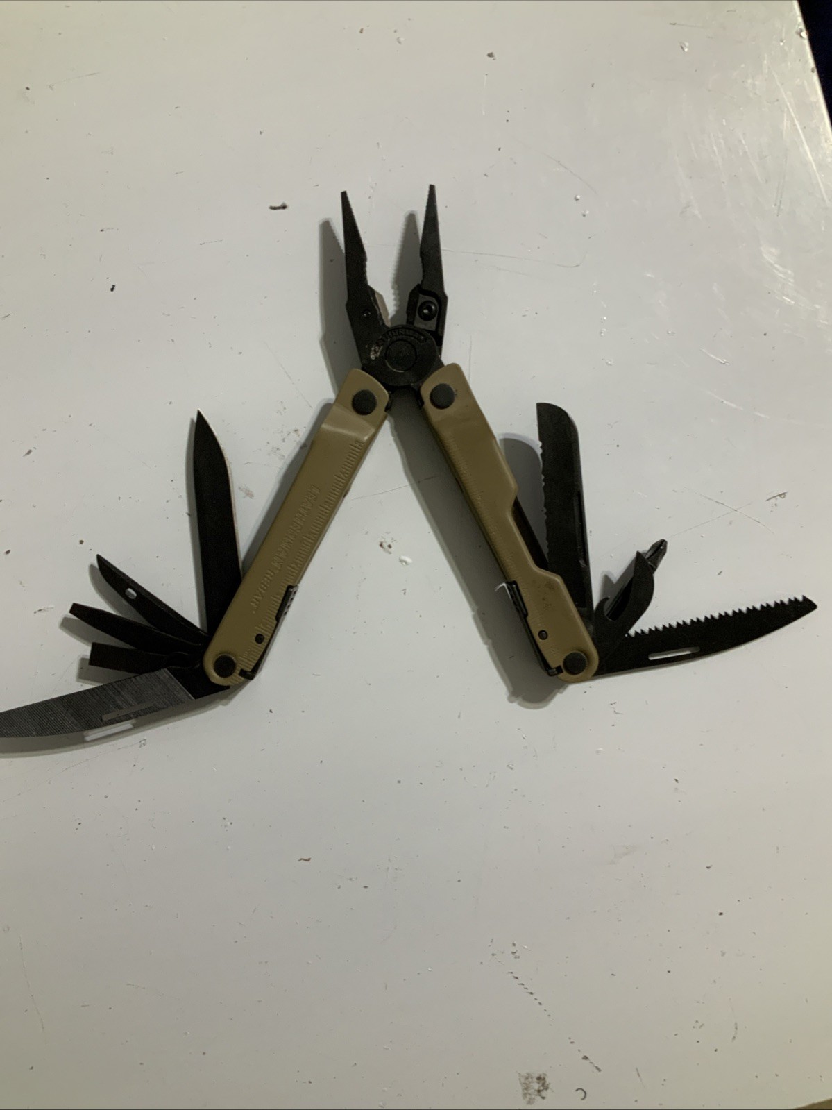 Leatherman Rebar Multitool with Replaceable Wire Cutters Coyote Tan – V20
