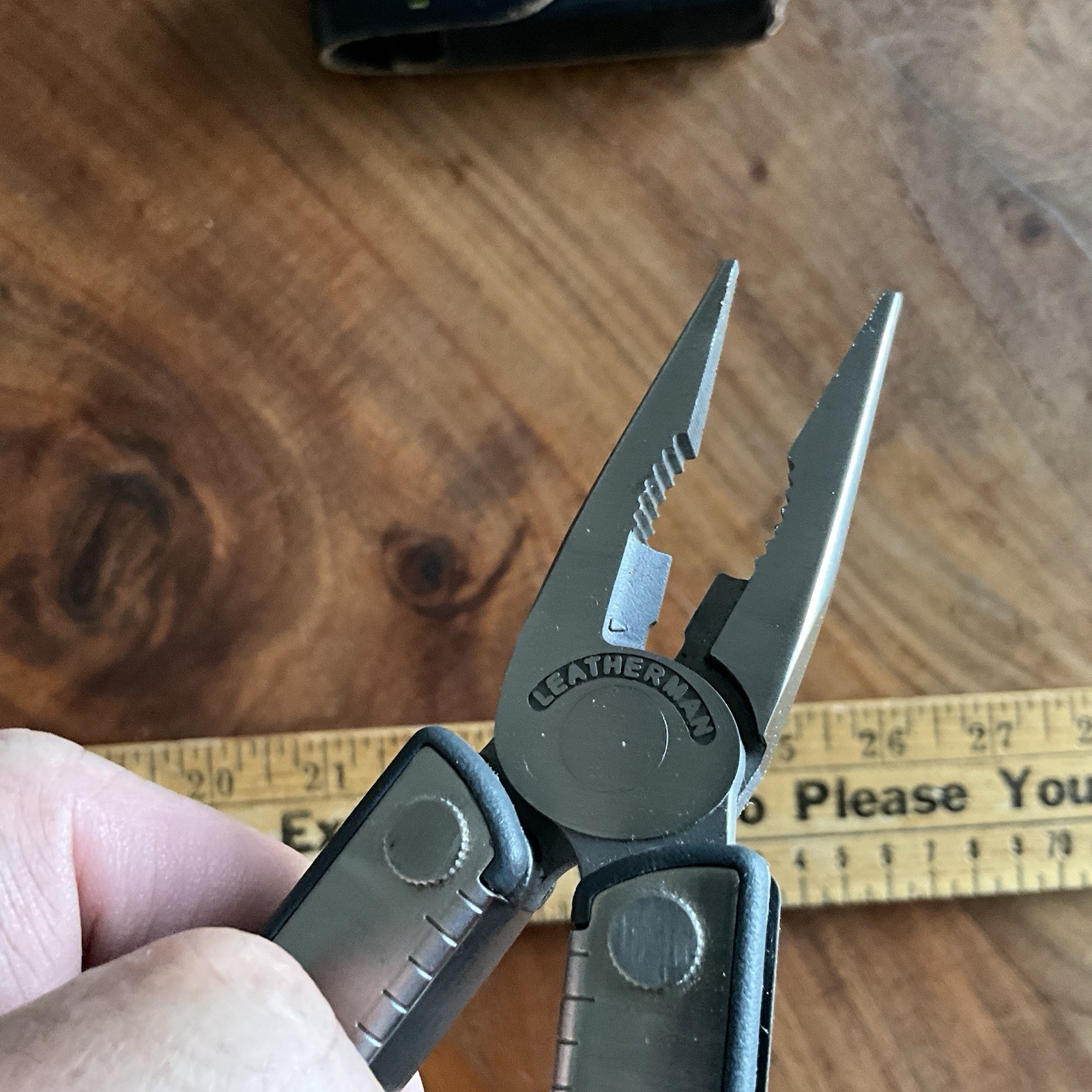 Vintage Leatherman Kick Folding Multi Tool Pliers Knife w Sheath May 2008 Date