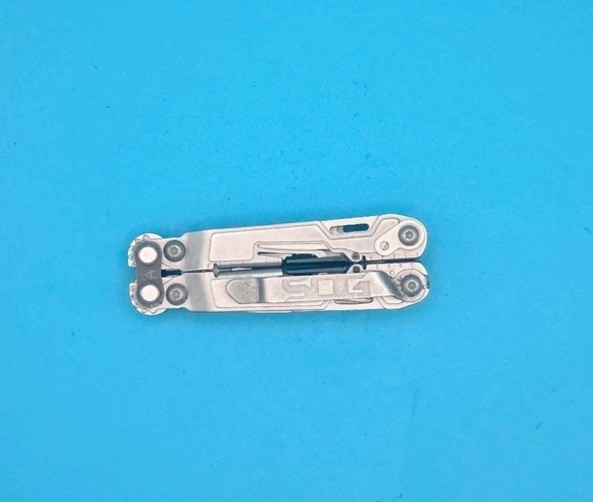 SOG PowerPint Tool Compact Lightweight Silver Multi-Tool!