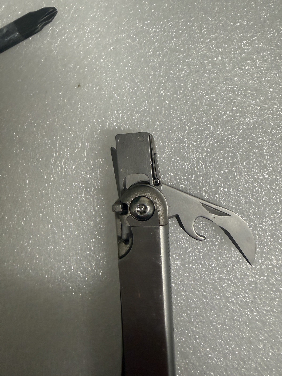 Leatherman Wave Multi‑Tool w/ Nylon Sheath –Stainless Steel–Great Condition