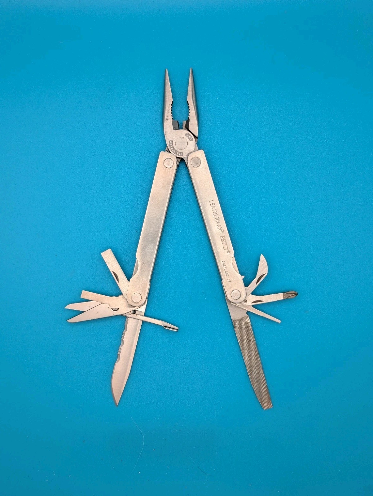Leatherman PST 2 Multi Tool! 05/01 date stamp! Fast Shipping! With Sheath!