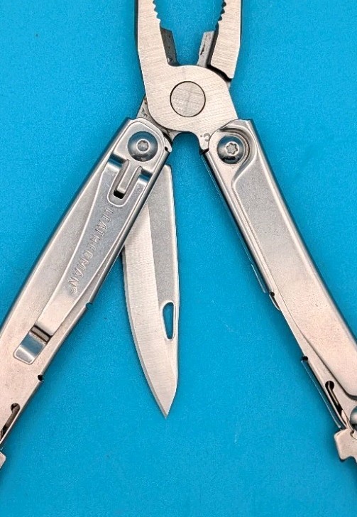 Leatherman Rev 3.8″ Multi-Tool, Stainless!