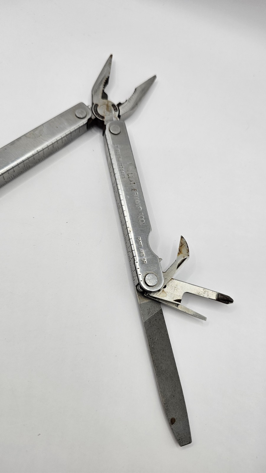 LEATHERMAN Multi Tool USA MADE In Portland, Oregon 1325473 used No Case