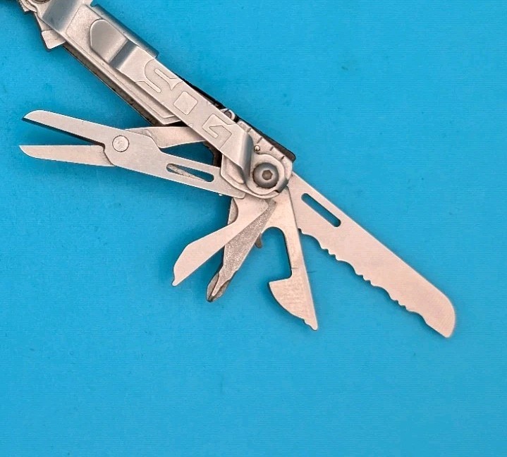 SOG PowerPint Tool Compact Lightweight Silver Multi-Tool!