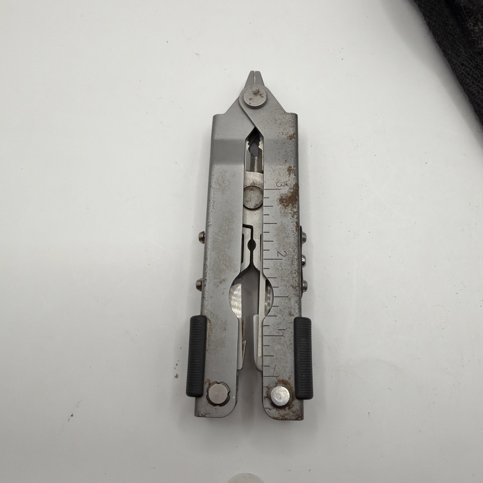Gerber MP600 Multi-Tool Needle Nose Pliers USA Missing Retaining Clip