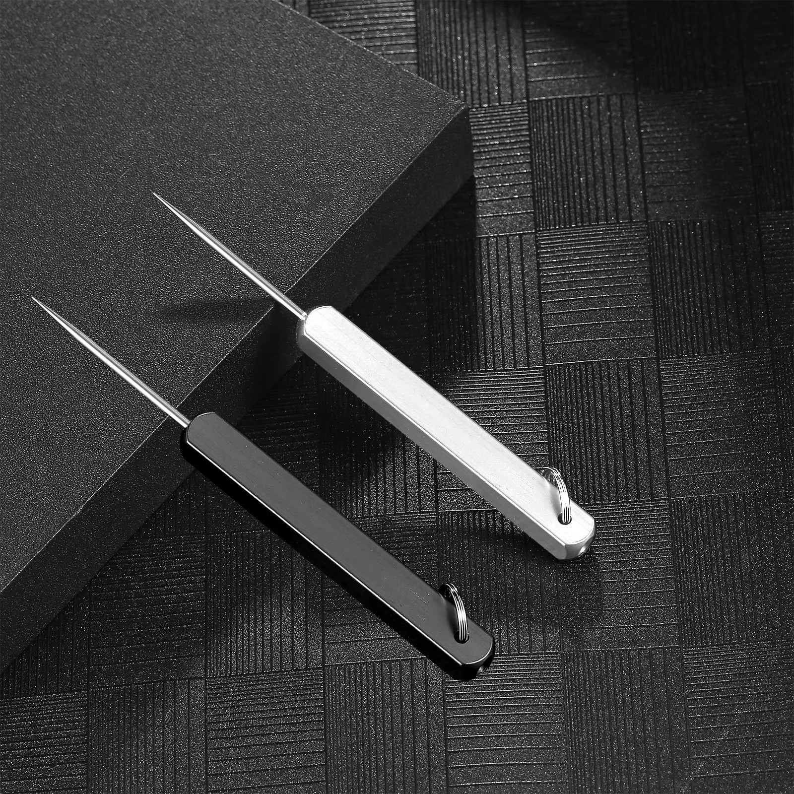 Portable Titanium Toothpicks Pocket Toothpick Metal Toothpick Holder Outdoor Pic