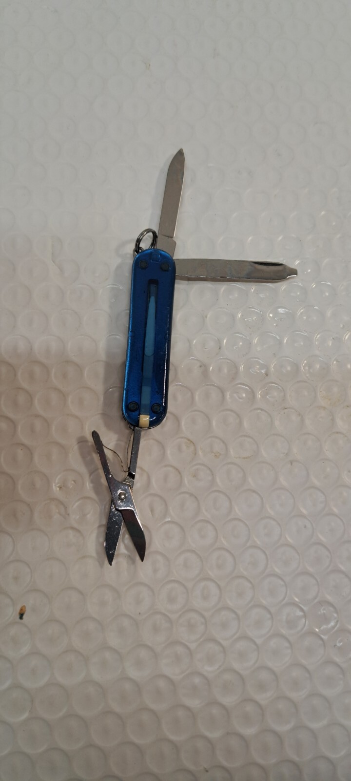 VICTORINOX CLASSIC SD 58MM SWISS ARMY KNIFE POCKET KEYCHAIN TRANSLUCENT blue 5