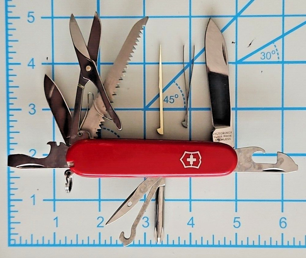 Victorinox Fieldmaster SwissArmyKnife – Red