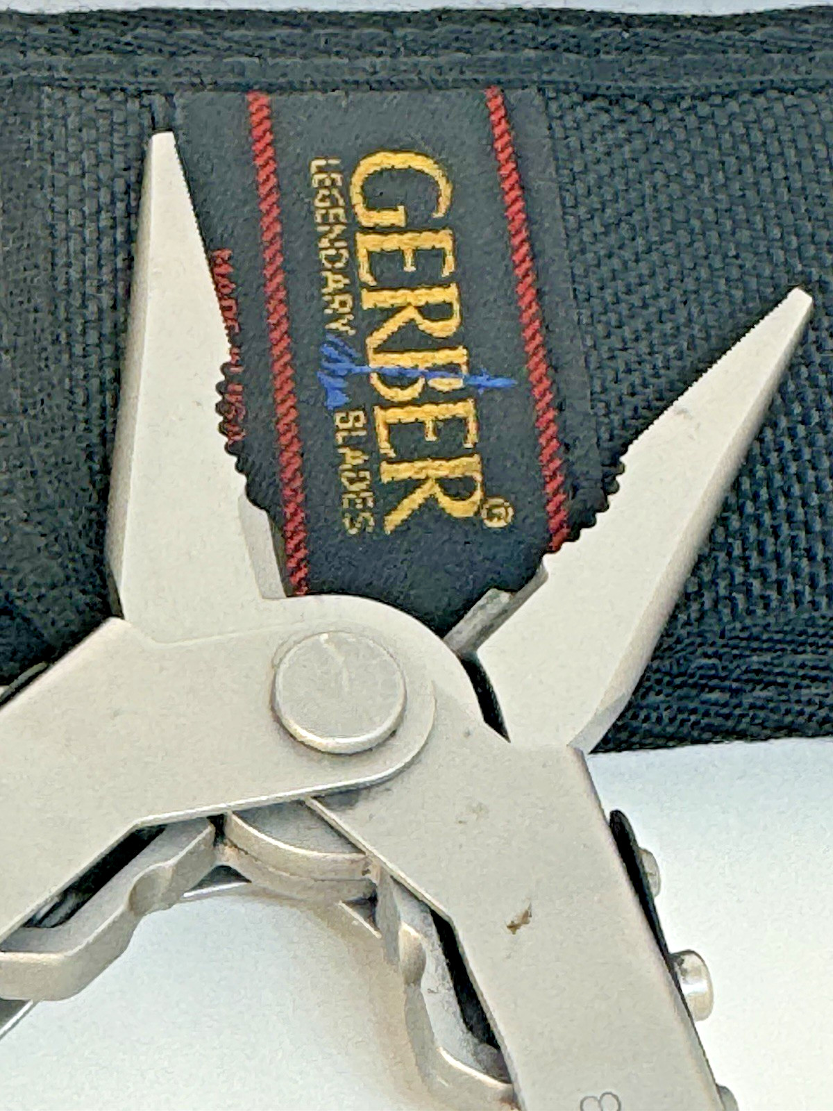 Excellent Gerber Legendary Blades Multi Tool In Nylon Belt Pouch Simonds USA