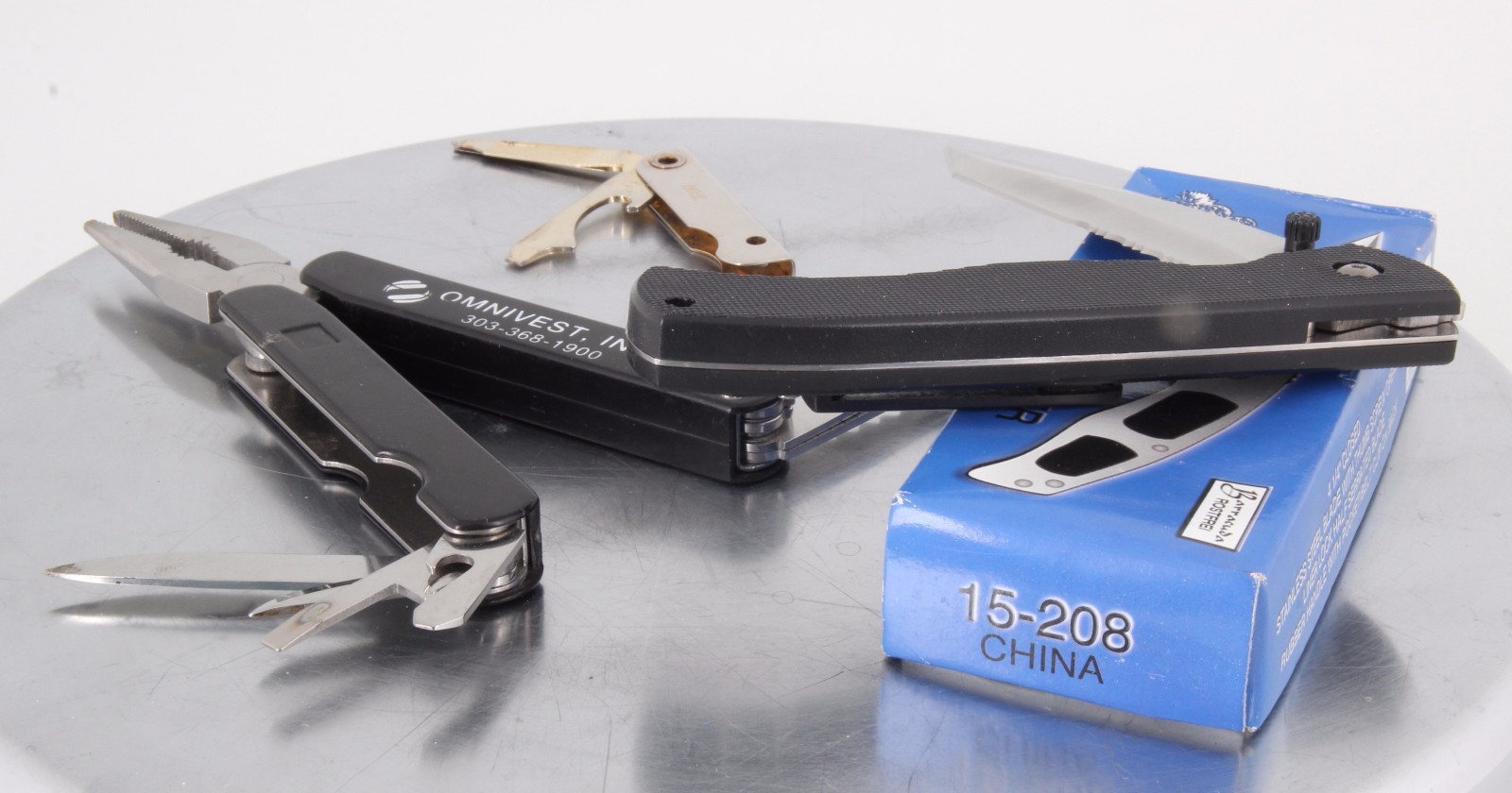 LOT OF 3 MULTI TOOL & POCKET KNIVES Delta ,Trim 2210B
