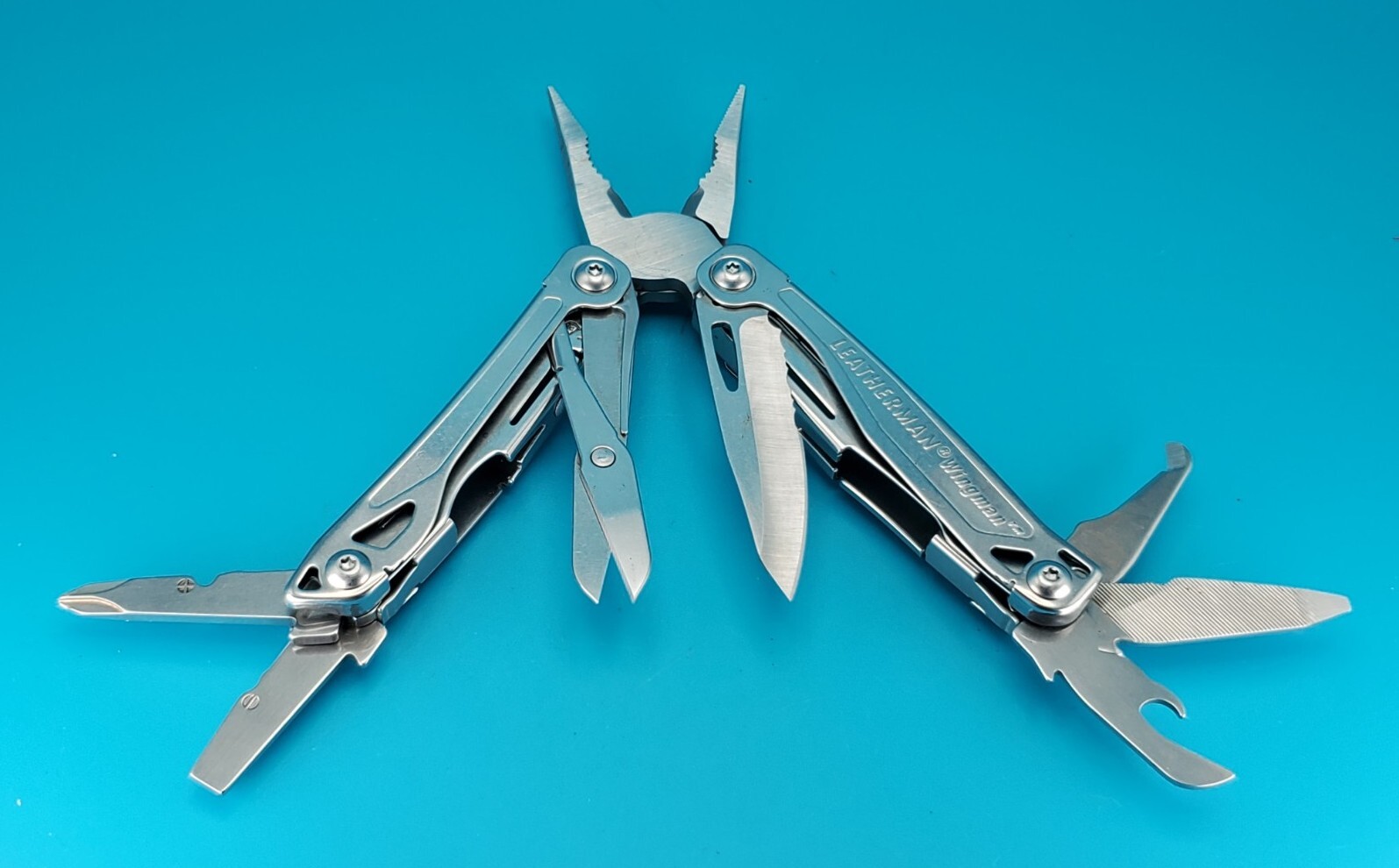 LEATHERMAN WINGMAN MULTI-TOOL! FAST SHIPPING!