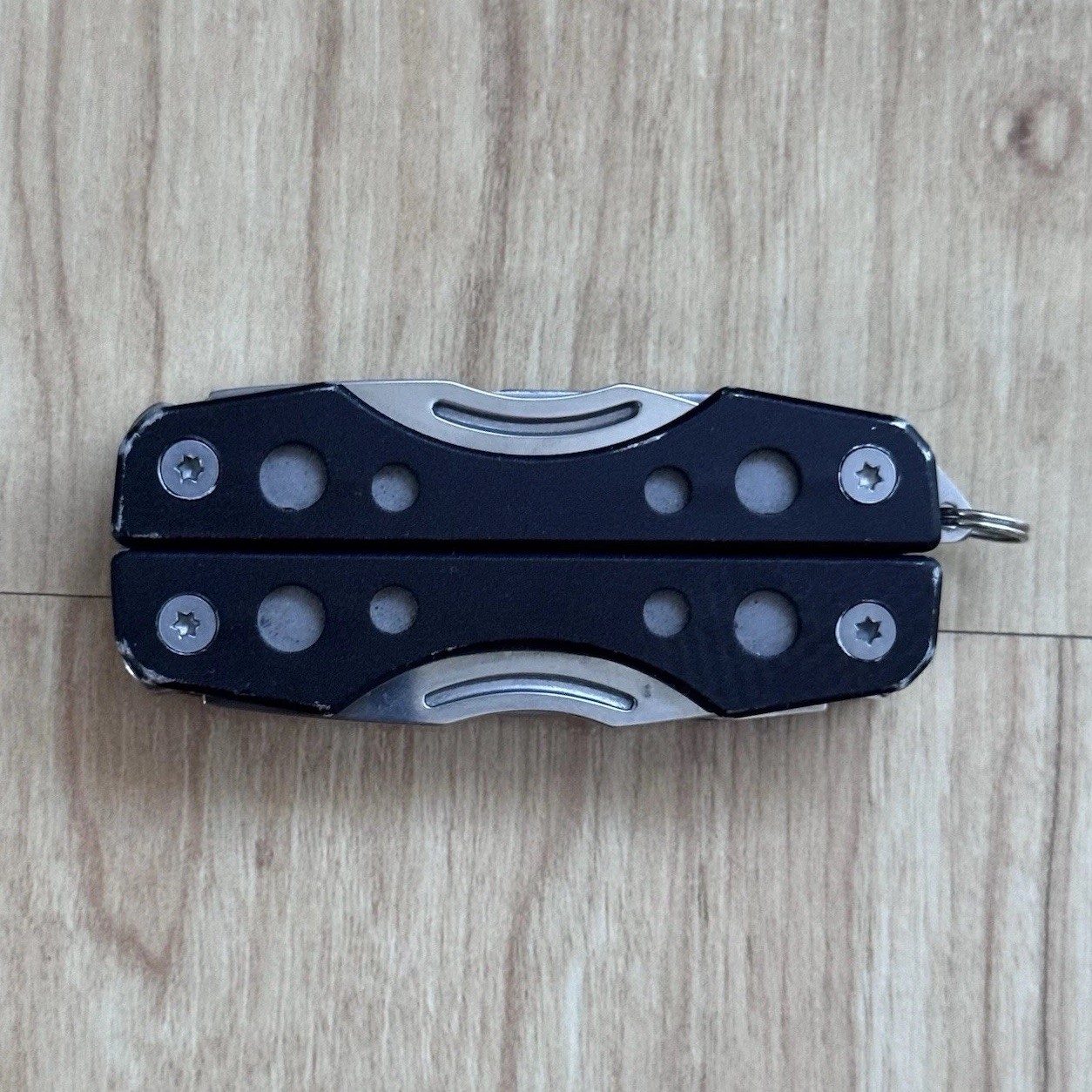 GERBER CLUTCH FOLDING MULTI TOOL PLIER KNIFE MULTI BLADE KNIVES TOOLS BLACK USED