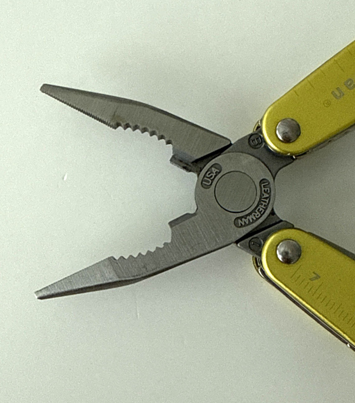 Leatherman Juice KF4 Multi-Tool Yellow USA