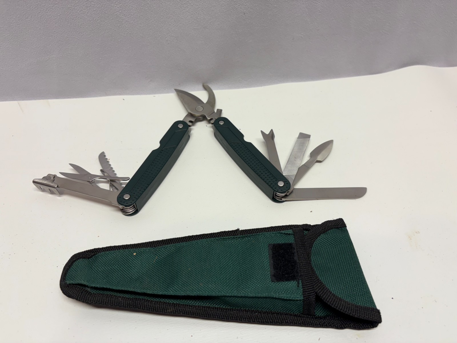 multi tool camping knife 10 tools green handle and pouch with shears 8″ long