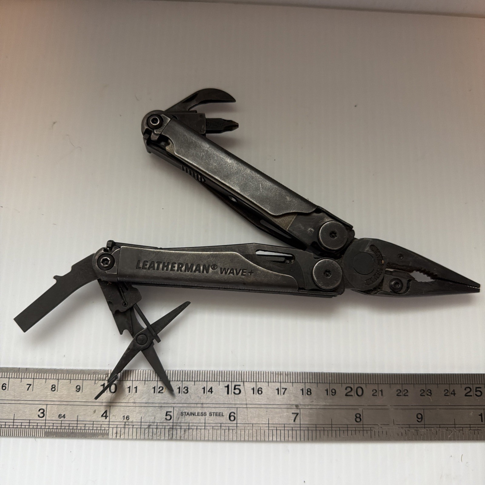 Leatherman Wave Plus 18-in-1 Multi-Tool Black Oxide